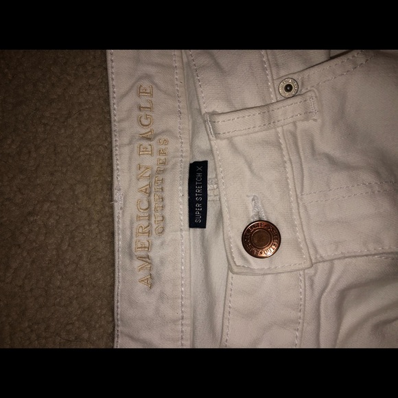 White ripped shorts - Picture 3 of 4